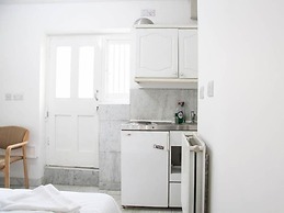 Caledonian Studio Flats