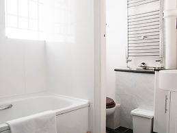 Caledonian Studio Flats