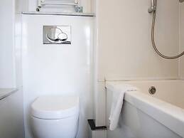 Caledonian Studio Flats