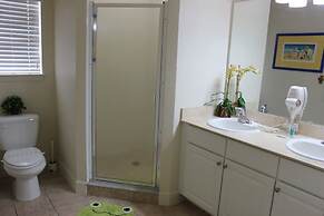 Aco225186 - Lucaya Village - 4 Bed 3 Baths Townhome