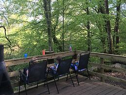 Broomhills Farm River Eco Pods