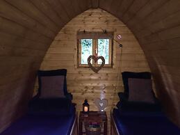 Broomhills Farm River Eco Pods