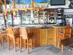 Dolphinbay Beachfront & Dive Resort