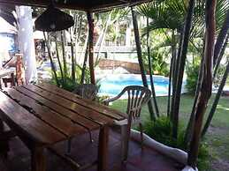 Dolphinbay Beachfront & Dive Resort