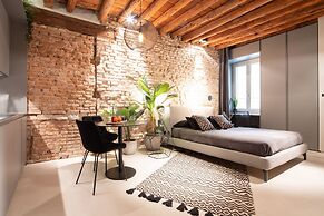Officine Cavour Apartments