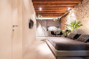 Officine Cavour Apartments