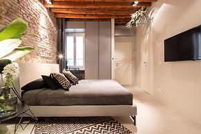 Officine Cavour Apartments