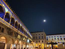 Officine Cavour Apartments