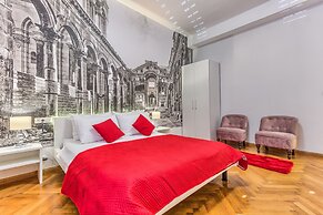 Split Urban Rooms III