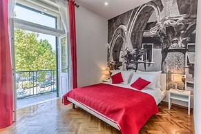 Split Urban Rooms III