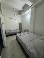 Hostal 1811 - Hostel