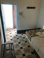 Hostal 1811 - Hostel
