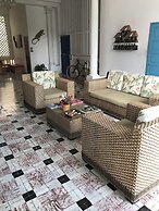 Hostal 1811 - Hostel