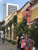 Hostal 1811 - Hostel