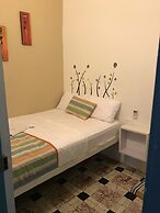 Hostal 1811 - Hostel