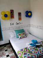 Hostal 1811 - Hostel