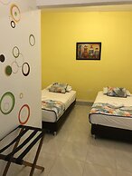 Hostal 1811 - Hostel