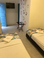 Hostal 1811 - Hostel