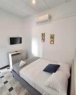 Hostal 1811 - Hostel