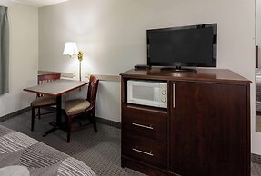 GrandStay Hotel & Suites Hastings