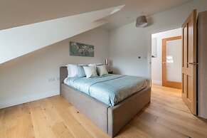 Hampden Apartments - The Victoria