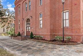 Amelia Schoolhouse Inn