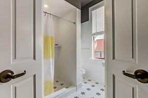 Amelia Schoolhouse Inn