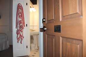 Amelia Schoolhouse Inn