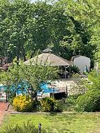 River House Inn Bed & Breakfast