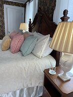 River House Inn Bed & Breakfast