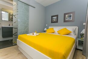 Luxury  Apartments Giovanni with  pool