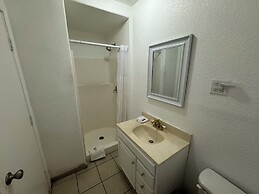 Western Motel