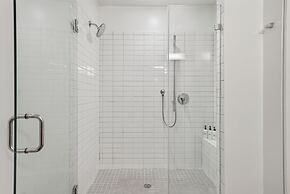 Placemakr Dupont Circle