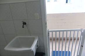 Pé na areia do Guarujá - Praia do Tombo (12F)