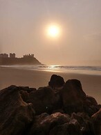 Pé na areia do Guarujá - Praia do Tombo (12F)