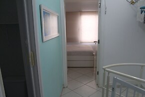 Pé na areia do Guarujá - Praia do Tombo (12F)