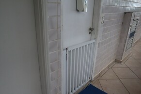 Pé na areia do Guarujá - Praia do Tombo (12F)