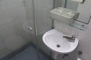 Pé na areia do Guarujá - Praia do Tombo (12F)