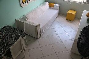 Pé na areia do Guarujá - Praia do Tombo (12F)