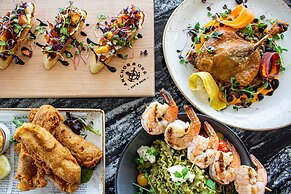 Delta Hotels by Marriott Thunder Bay