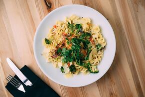 Delta Hotels by Marriott Thunder Bay