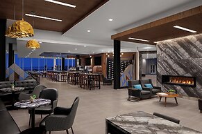 Delta Hotels by Marriott Thunder Bay