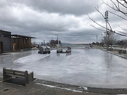 Delta Hotels by Marriott Thunder Bay