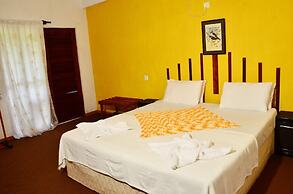 Deer Point Hotel Kandy