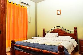 Deer Point Hotel Kandy