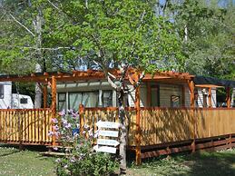 Camping Les Lacs de Courtes - Chalets