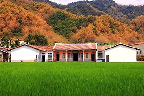 Yellow and Black Guesthouse