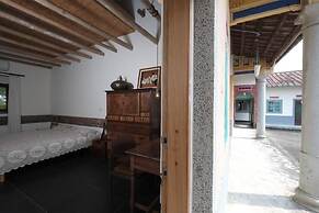 Yellow and Black Guesthouse