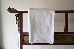 Yellow and Black Guesthouse