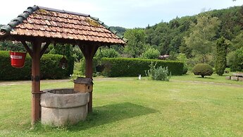 Au Pied des milles Étangs- LES CAPUCINS